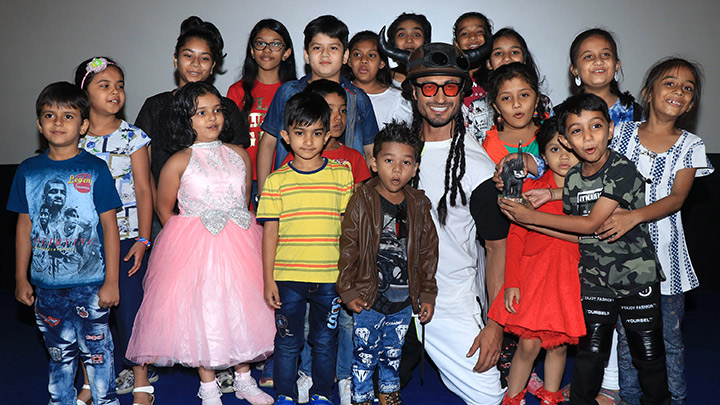 Vidyut Jammwal hosts  a special screening of Junglee Trailer for fan kids