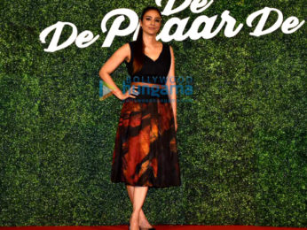 Ajay Devgn, Rakul Preet Singh and Tabu grace the trailer launch of De De Pyaar De