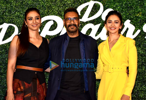 ajay devgn rakul preet singh and tabu grace the trailer launch of de de pyaar de 3 2