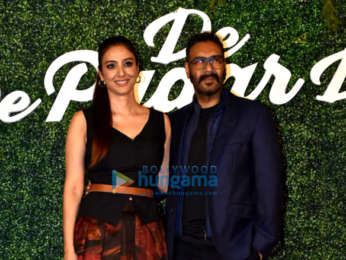 Ajay Devgn, Rakul Preet Singh and Tabu grace the trailer launch of De De Pyaar De