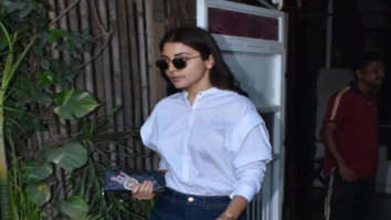 Anushka Sharma spotted at clinic in Versova
