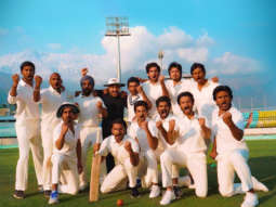 Countdown for the biggest sports film ever begins, Ranveer Singh poses with team ’83
