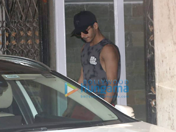 Ishaan Khatter and Janhvi Kapoor spotted at the gym
