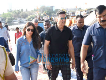 Kareena Kapoor Khan and Akshay Kumar snapped at the Versova jetty