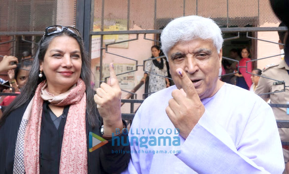 lok sabha elections 2019 aamir khan priyanka chopra ajay devgn among others cast their votes3 2