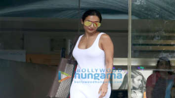 Malaika Arora spotted after a salon session in Bandra