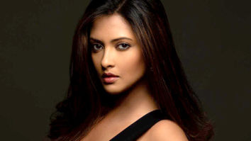 Celebrity Photo Of Riya Sen