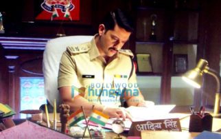 Movie Stills Of The Movie Setters