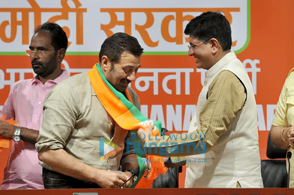 sunny deol joins bjp party 3