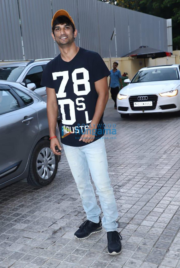 tara sutaria sushant singh rajput and others spotted at pvr in juhu 4