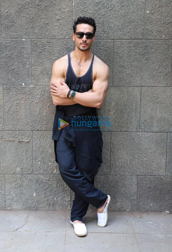 tiger shroff snapped at a mma event 4