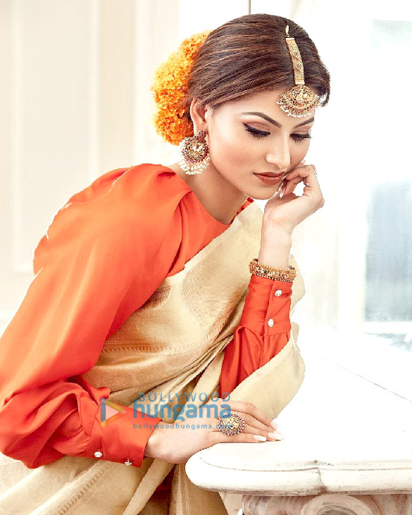 urvashi rautela 2 10