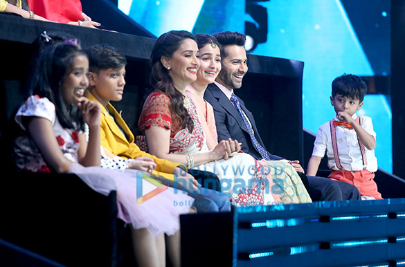 Varun Dhawan, Alia Bhatt and Madhuri Dixit snapped promoting Kalank on sets of Sa Re Ga Ma Pa Lil Champs Varun Dhawan, Alia Bhatt and Madhuri Dixit snapped promoting Kalank on sets of Sa Re Ga Ma Pa Lil Champs