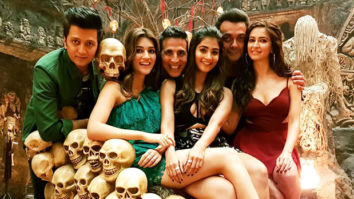 Akshay Kumar shared an exclusive still from Housefull 4 and it has a major GoT reference!