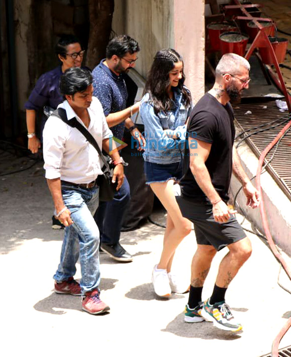 ananya panday snapped outside a studio in mumbai 1