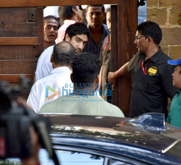 celebs attend veeru devgans funeral 6