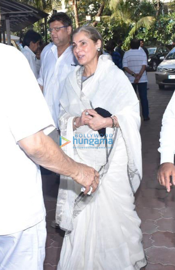 celebs attend prayer meet of ajay devgns father veeru devgan 24