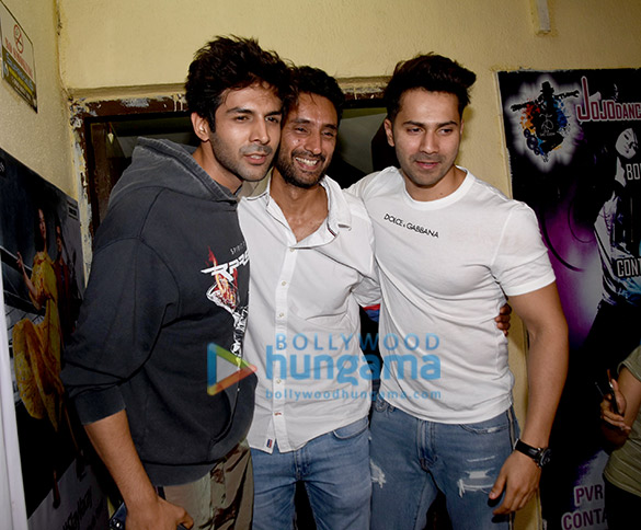celebs snapped at the special screening of student of the year 2 7 2