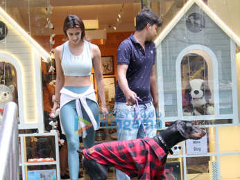 Disha Patani snapped at a pet shop in Bandra