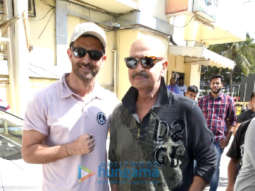 Hrithik Roshan snapped with family at PVR Juhu