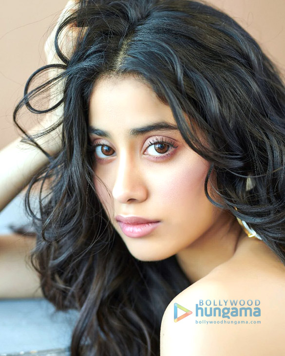 janhvi kapoor 2 2