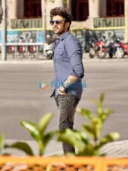 Celebrity Photos of Kartik Aaryan