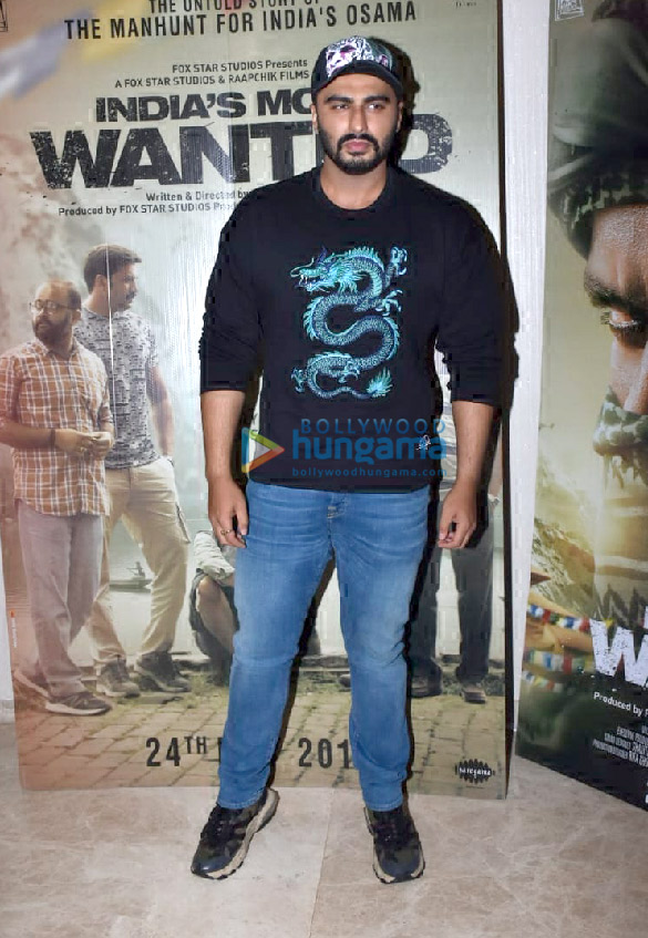 photos arjun kapoor rajkumar gupta and taapsee pannu grace the special screening of indias most wanted 5