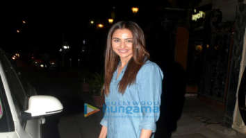 Rakul Preet Singh spotted at a salon in Bandra