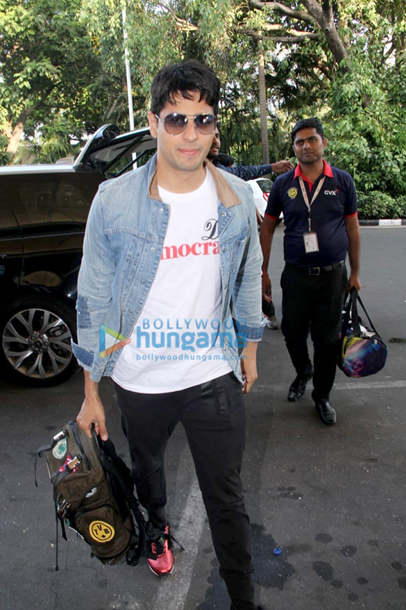 Sidharth Malhotra, Kiara Advani, Malaika Arora and others snapped at the airport Sidharth Malhotra, Kiara Advani, Malaika Arora and others snapped at the airport