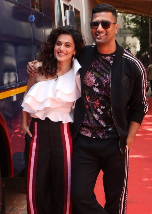 Taapsee Pannu and Vicky Kaushal reveal about their drunken night memory and it is hilarious