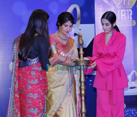 amrita rao snapped attending indias most prominent jewel awards 2019 in new delhi 5