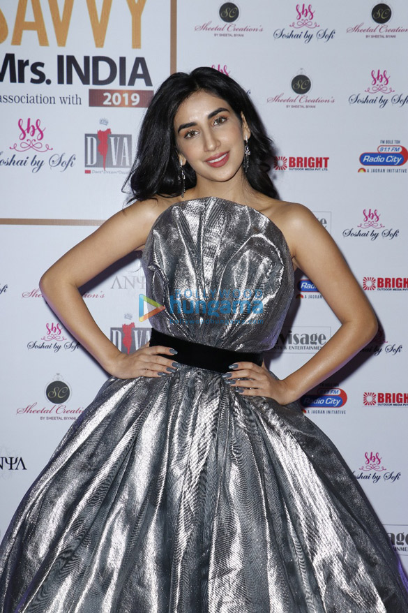 celebs grace the grand finale of the savvy mrs india 2019 pageant 11