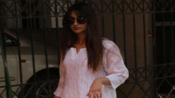 Photos: Ileana D’Cruz spotted in Bandra
