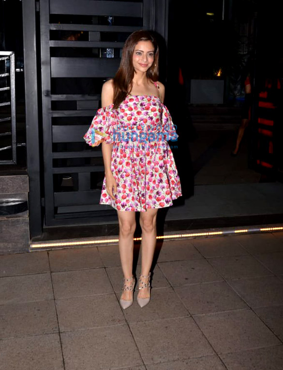 photos aamna sharif emraan hashmi and shweta bachchan spotted at yauatcha in bkc 1