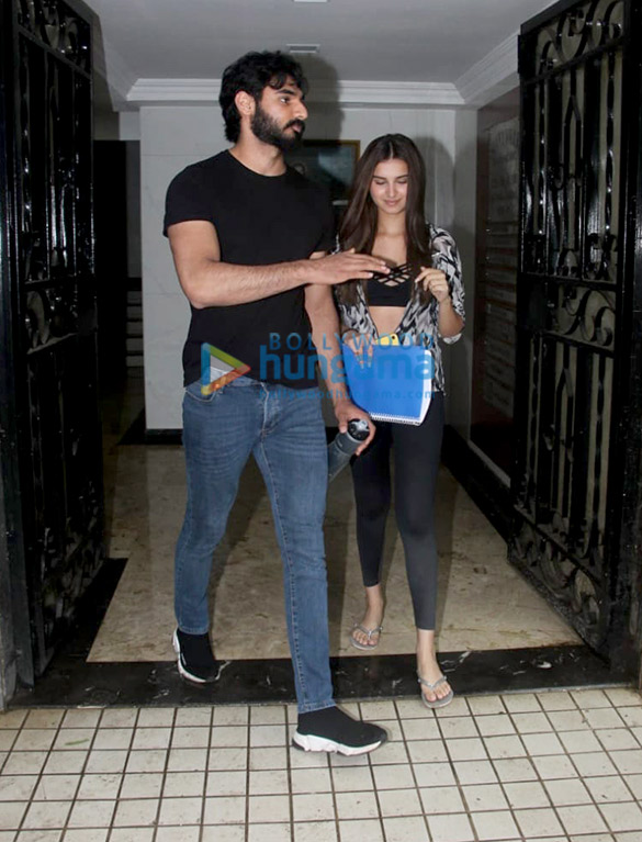 photos ahan shetty and tara sutaria spotted at milan luthrias office in bandra 6