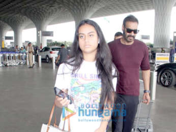 Photos: Ajay Devgn and Sussanne Khan snapped at the airport