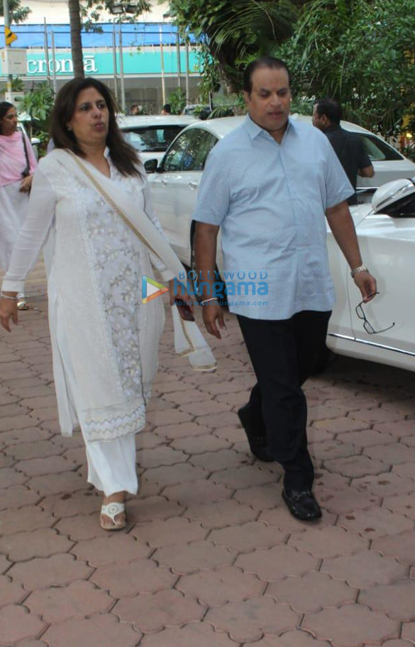 photos celebs grace the prayer meet of justine rumeau nihalani wife of vicky pahlaj nihalani at iskcon juhu 3