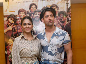 Photos: Hrithik Roshan and Mrunal Thakur snapped during 'Super 30' promotions