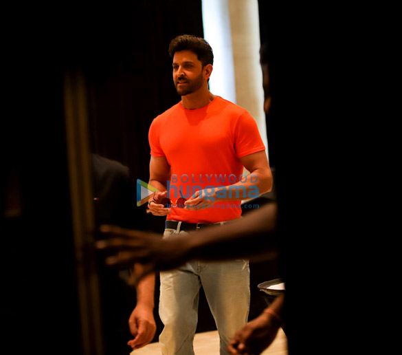 photos hrithik roshan snapped at the incredible you event 4
