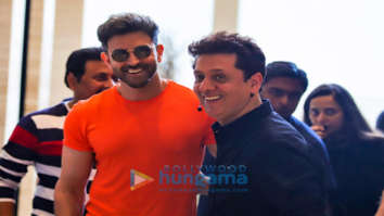 Photos: Hrithik Roshan snapped at ‘The Incredible You’ event