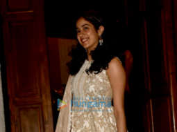 Photos: Janhvi Kapoor and Malaika Arora snapped in Khar