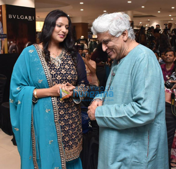 photos javed akhtar graces the book launch of so what 6