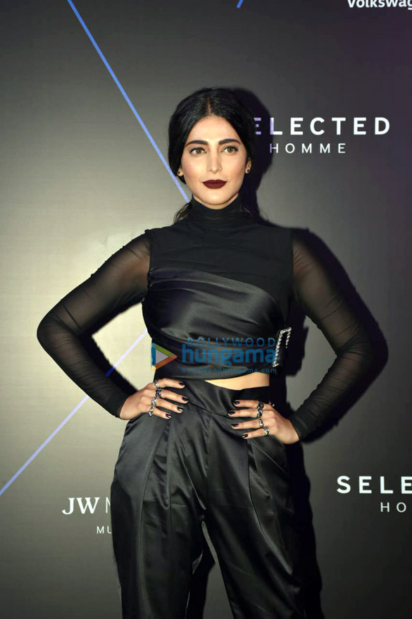 photos sanya malhotra kriti sanon sonam kapoor ahuja and others grace gq 100 best dressed awards 2019 19