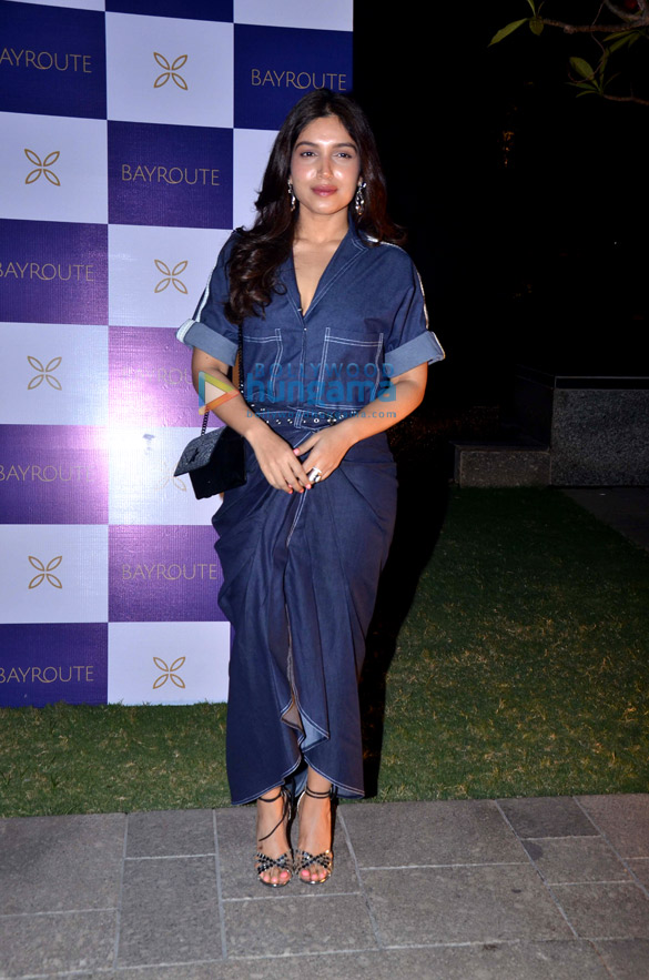 photos sidharth malhotra bhumi pednekar and others spotted at bayroute juhu 6