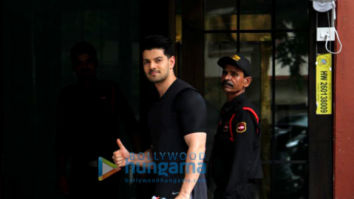 Photos: Sooraj Pancholi spotted at Aayush Sharma’s house