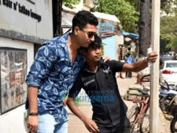 Photos: Vicky Kaushal snapped at Hakim’s Aalim in Versova