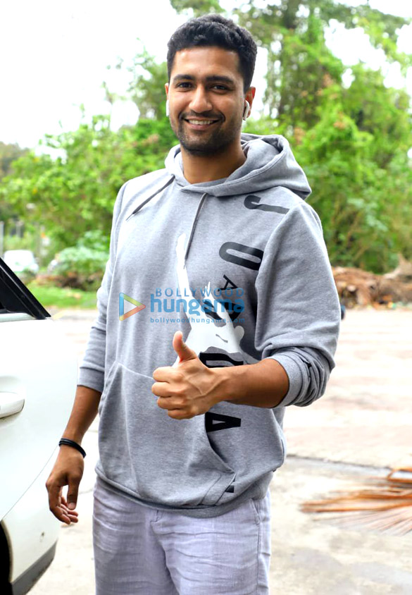 photos vicky kaushal spotted in versova 1