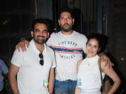 Photos: Yuvraj Singh, Zaheer Khan and Sagarika Ghatge spotted at Pali Village Cafe