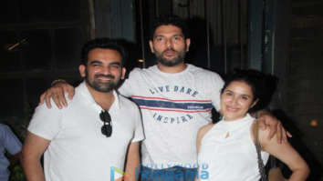 Photos: Yuvraj Singh, Zaheer Khan and Sagarika Ghatge spotted at Pali Village Cafe