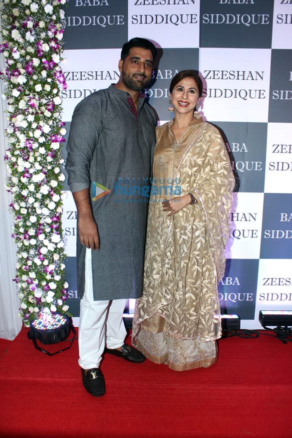 salman khan iulia vantur arbaaz khan mouni roy and others snapped at baba siddiques iftaar party 18